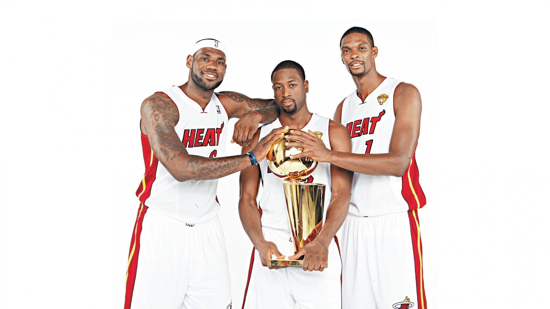 跨界接管，当武切维奇在F1赛道火箭般收割骑士